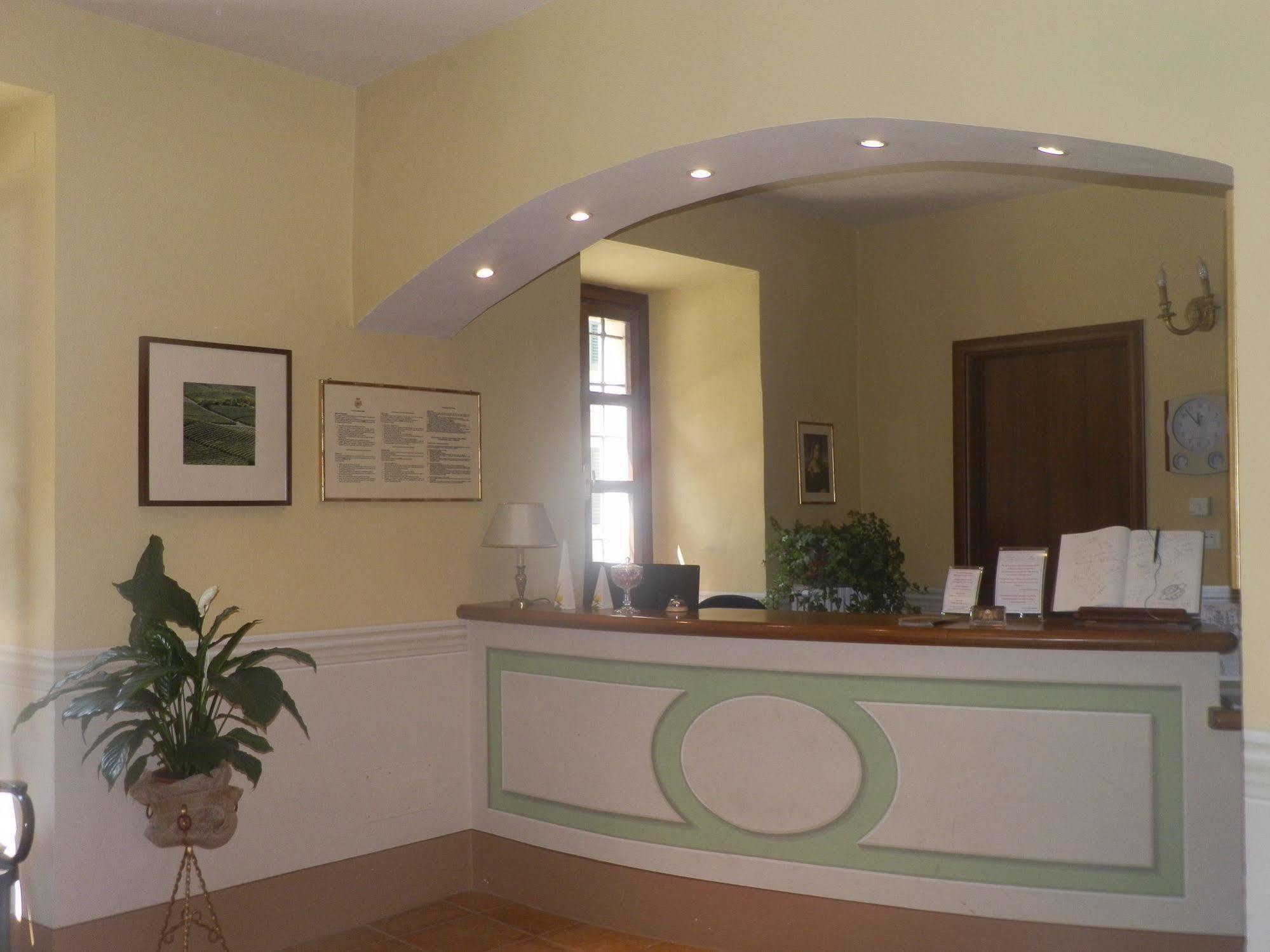 Hotel La Meridiana Акуи Терме Екстериор снимка
